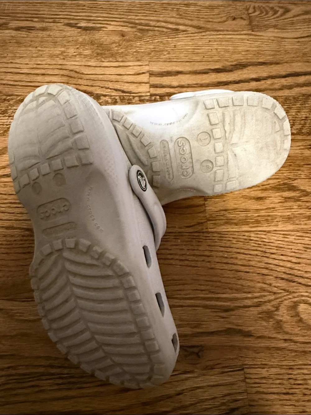 Pre Loved Crocs Kids Classic Lavender - Cute Gibbit Charm Accents size 1